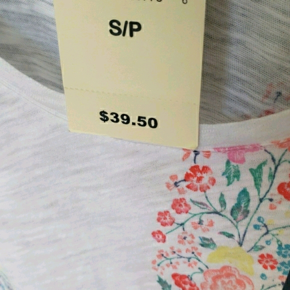 Lucky Brand Womens All Over Paisley Floral Tee Size Small NEW - Picture 9 of 10